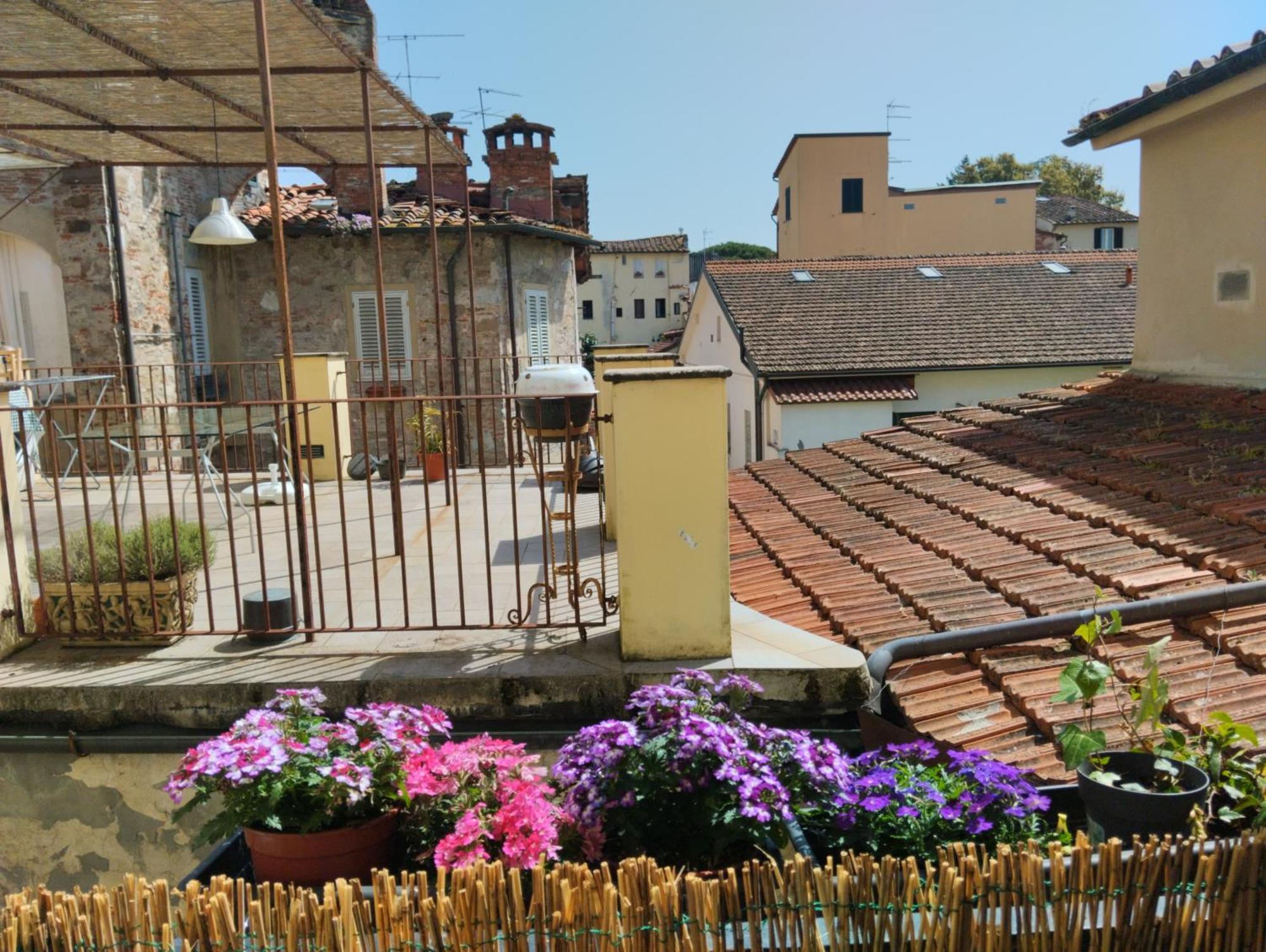 Appartamento Lilia Lucca Exteriör bild